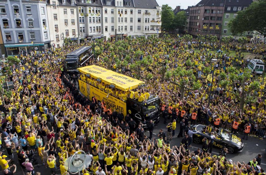 The legend of the Borsigplatz: Borussia Dortmund desperate to go home