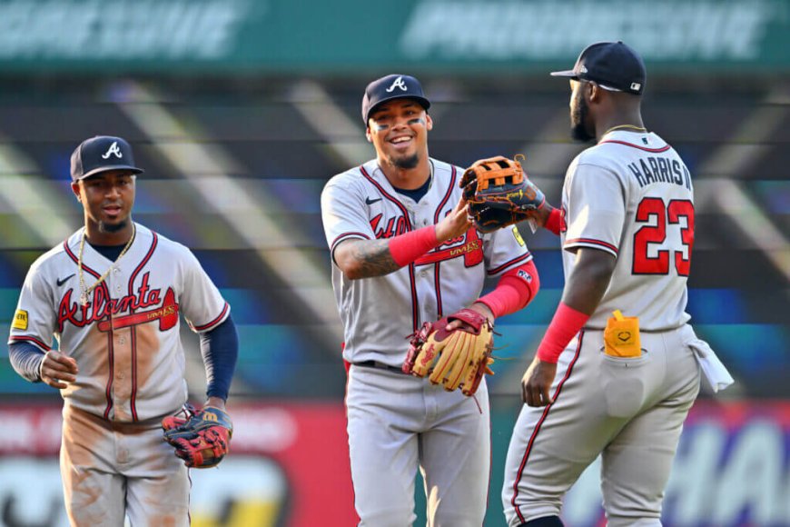 Why the Braves are built for a title, in the eyes of Tom Glavine and John Smoltz