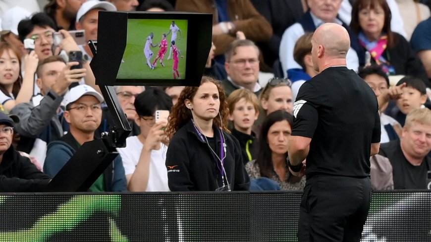 'Can't do anything': VAR audio from Liverpool-Tottenham released by PGMOL, exposes Luis Diaz offside blunder