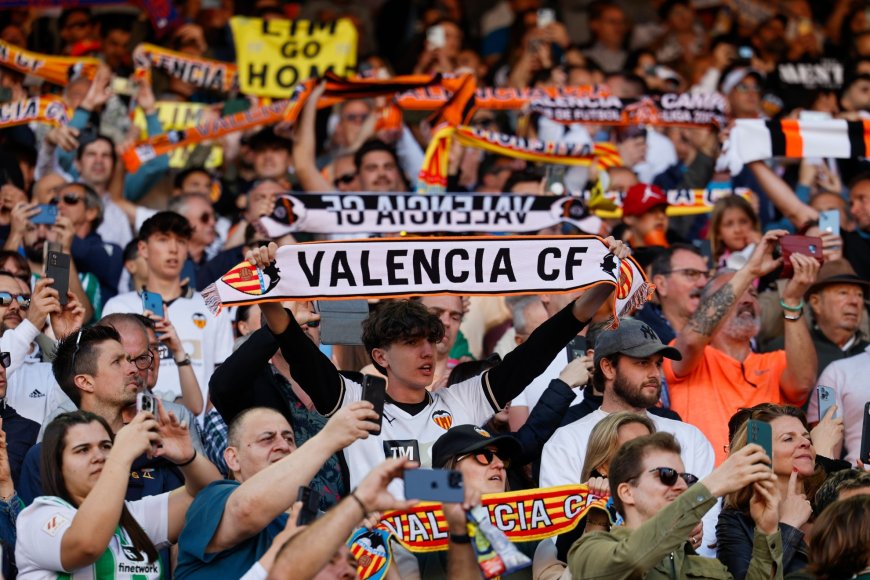 El Valencia agota, por segunda vez, las entradas para el partido contra el Barcelona tras el cambio de fecha